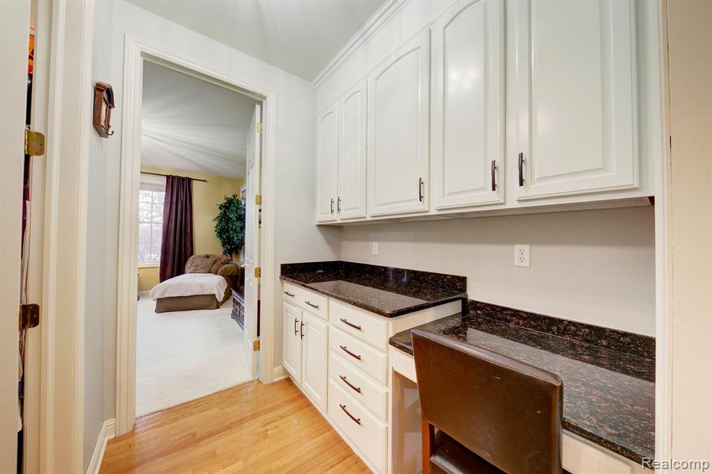 49776 Garfield Lane, Canton, MI 48188 — Photo 33