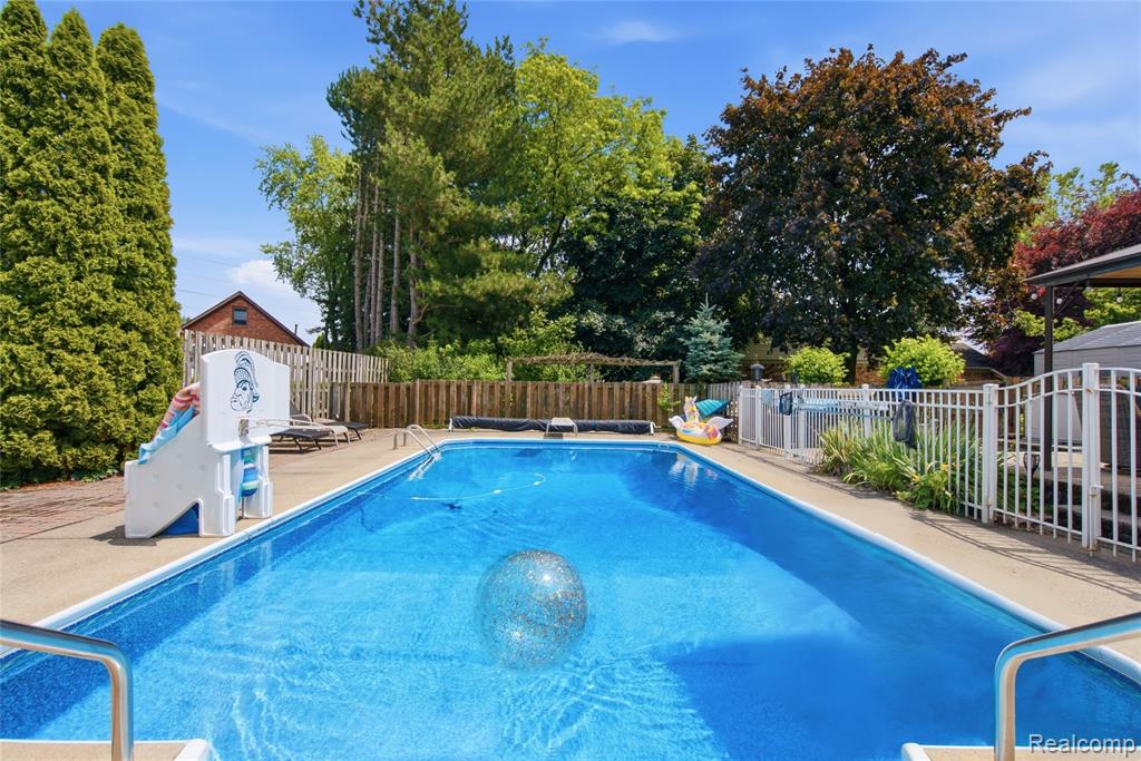 46884 Ben Franklin Drive, Utica, MI 48315 — Photo 53