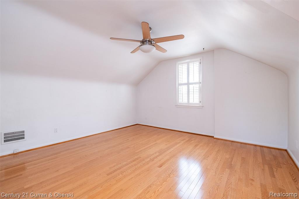 11700 Farley, Redford, MI 48239 — Photo 32