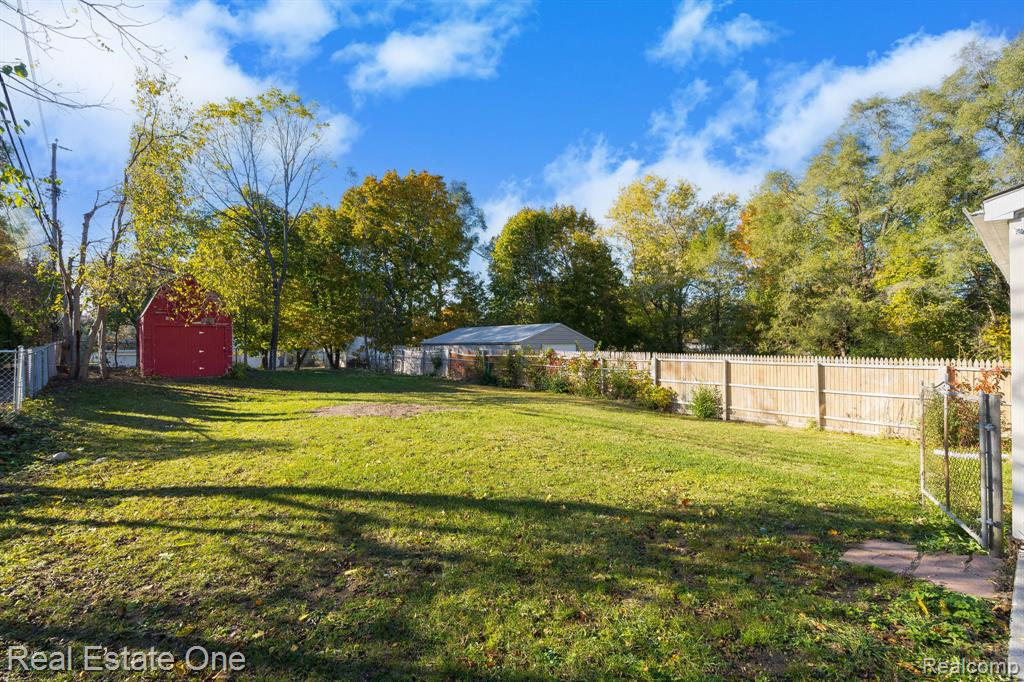 4281 Marcus Road, Waterford, MI 48329 — Photo 5