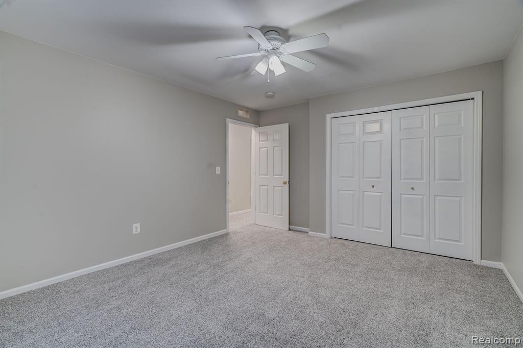 1111 FOUNTAIN VIEW Circle, South Lyon, MI 48178 — Photo 42