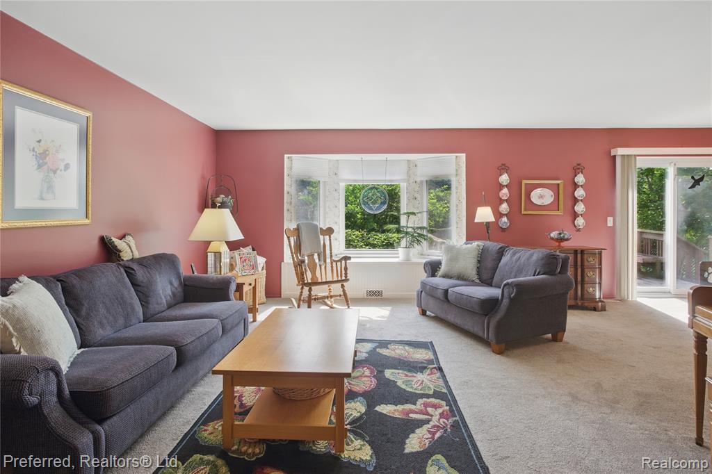 8530 Elmhurst Street, Canton, MI 48187 — Photo 13