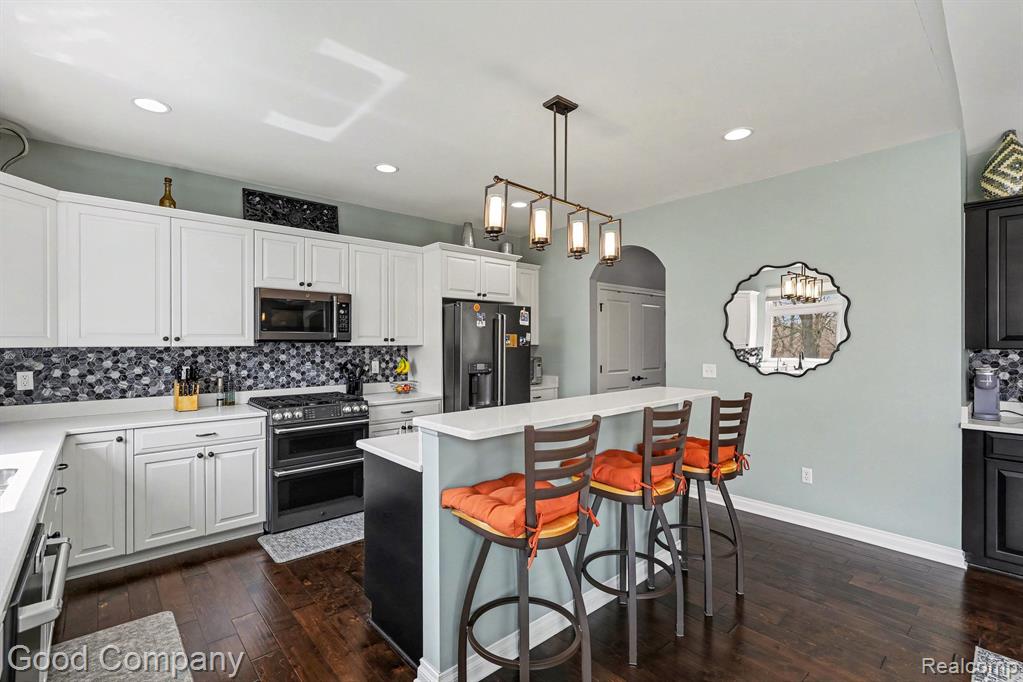 900 Watersmeet Drive, Oxford, MI 48371 — Photo 17