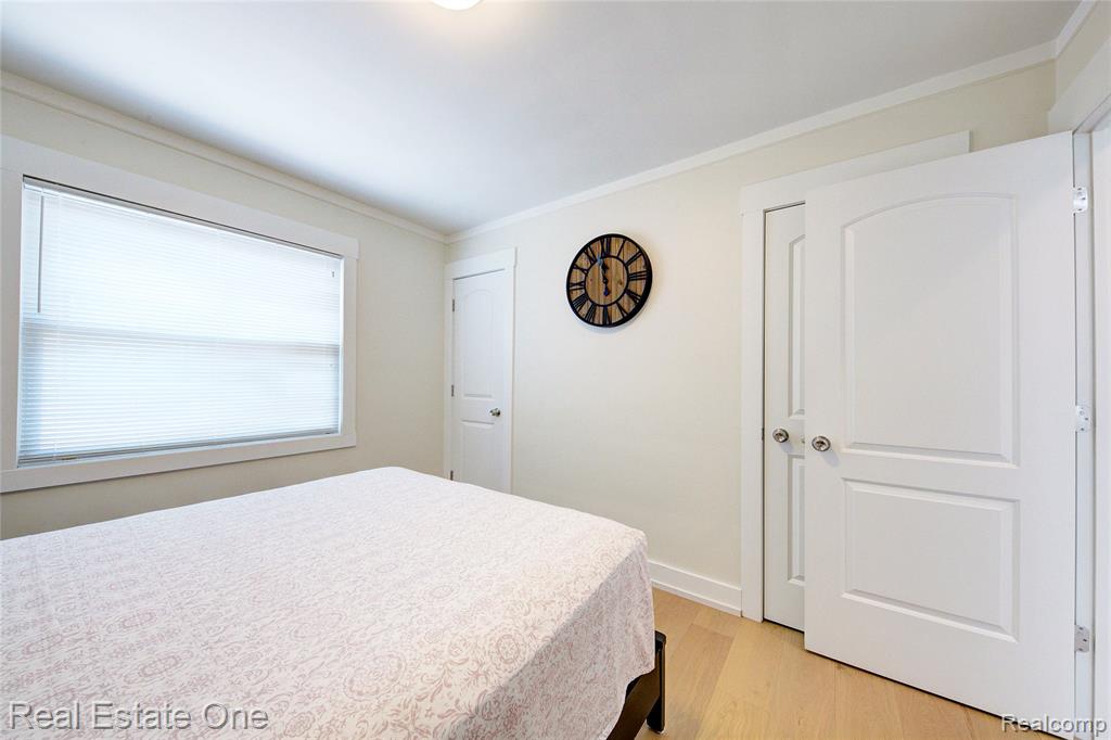 8126 Dale Street, Dearborn Heights, MI 48127 — Photo 37