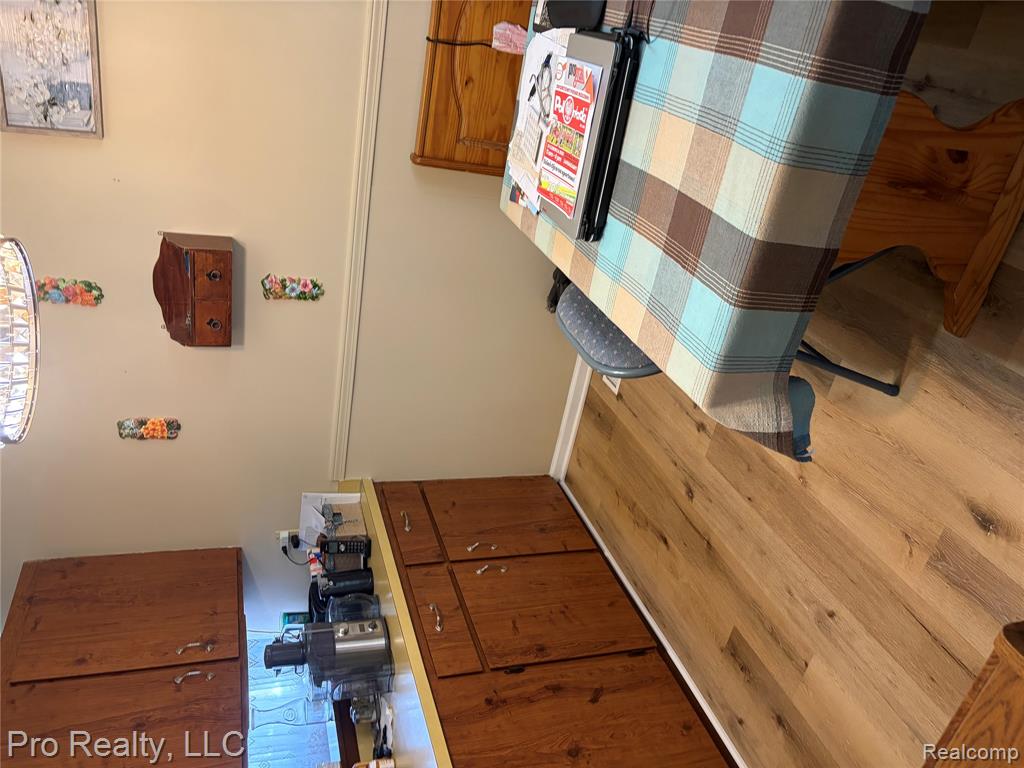 830 S Venoy Road, Westland, MI 48186 — Photo 9