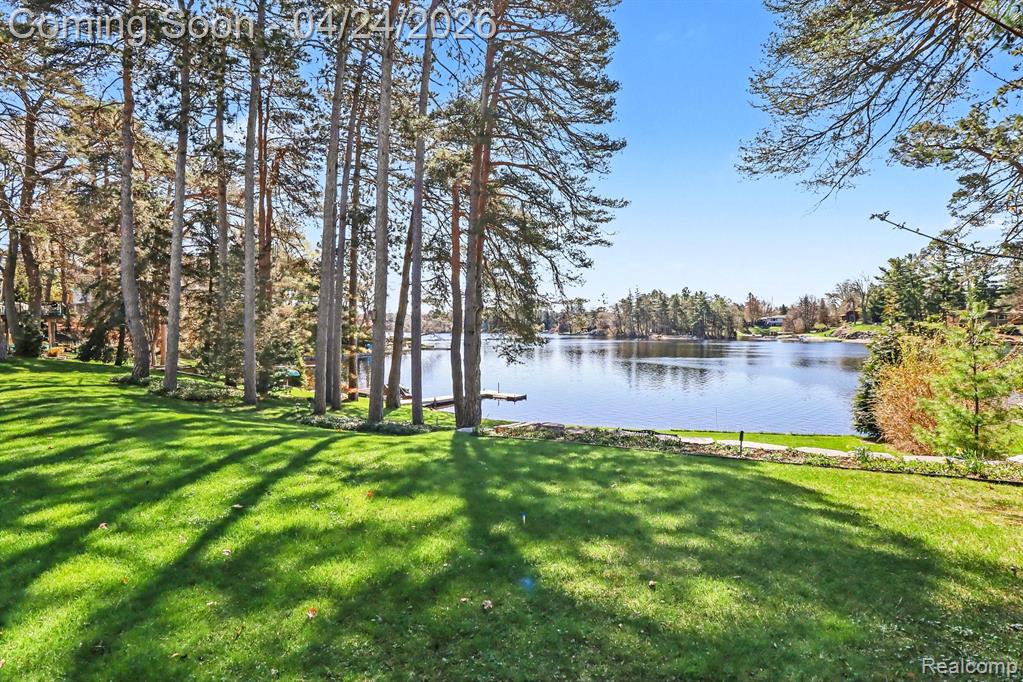 1085 Abseguami Trail, Lake Orion, MI 48362 — Photo 2