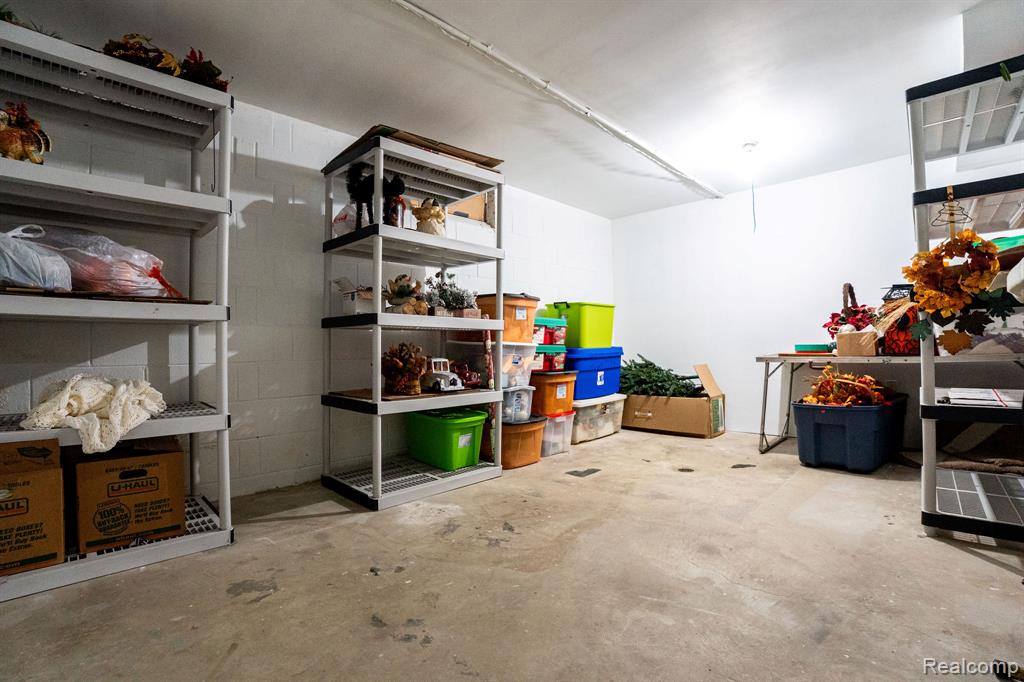 4190 Charter Oak Drive, Flint, MI 48507 — Photo 34