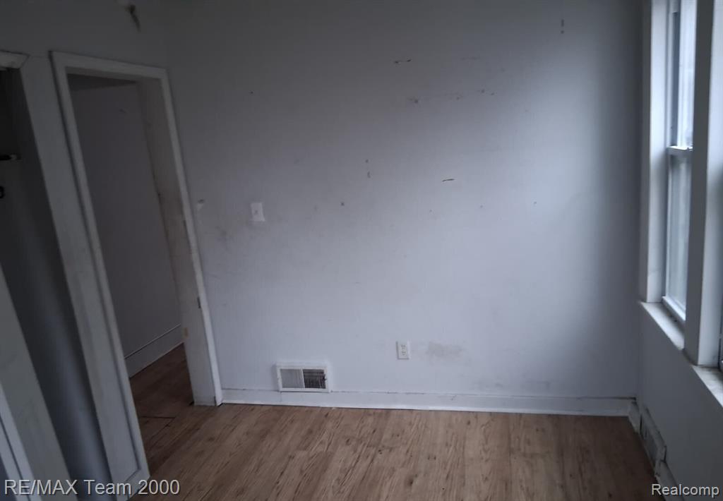 9925 Bishop Street, Detroit, MI 48224 — Photo 5