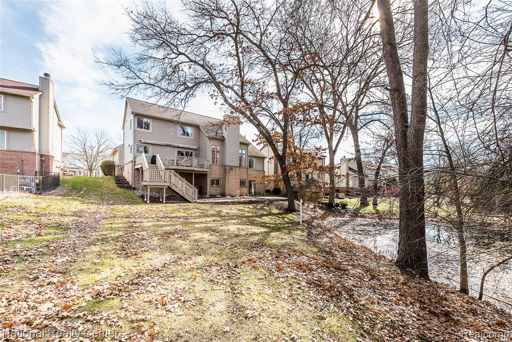 5451 Wentworth Drive, Commerce Twp, MI 48382 — Photo 3