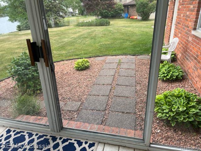 1587 Three Lakes Drive, Troy, MI 48085 — Photo 26