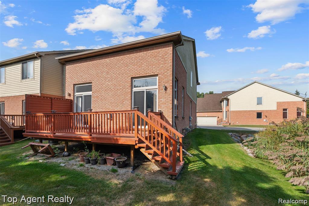 1066 Lorenzo Court, Troy, MI 48085 — Photo 37
