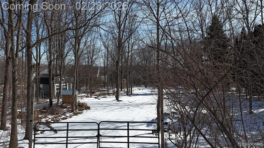 6106 E River Road, Flushing, MI 48433