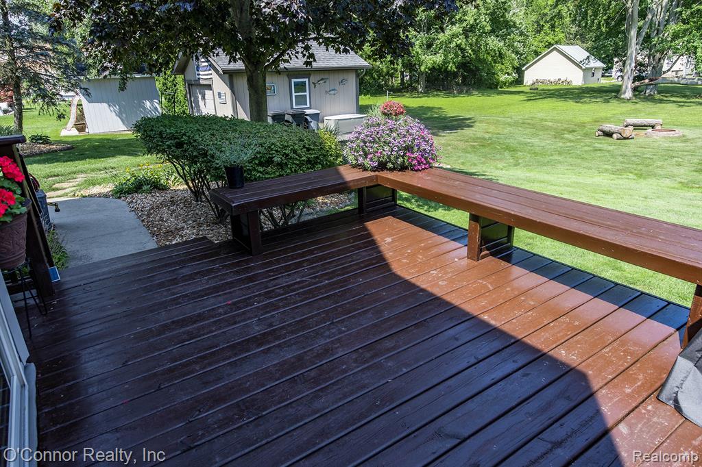 765 Lomasney Lane, Marysville, MI 48040 — Photo 22