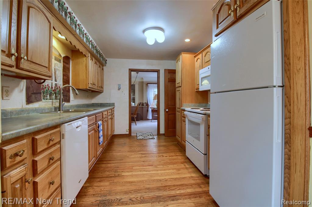 2470 Chilson Road, Howell, MI 48843 — Photo 14