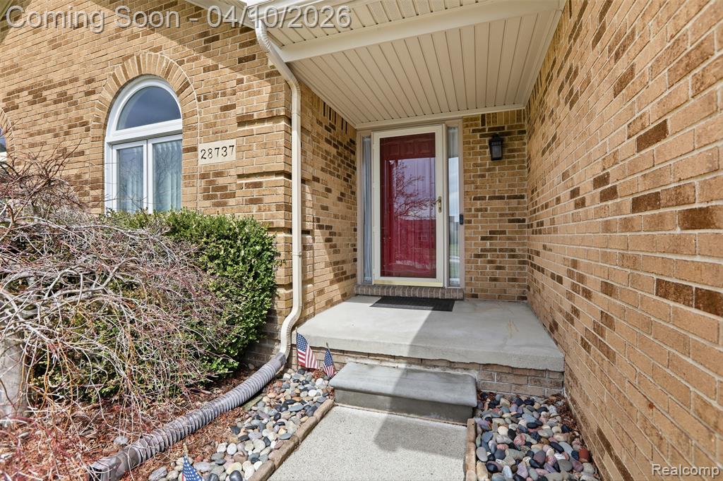 28737 Stonehenge Drive, Chesterfield, MI 48047 — Photo 3