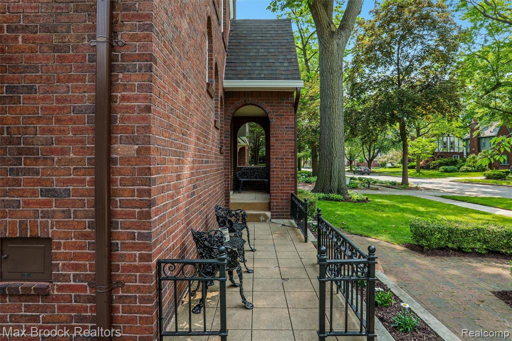 11 Sylvan Avenue, Pleasant Ridge, MI — Photo 5