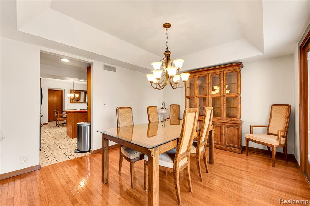 8285 Staghorn Trail, Clarkston, MI 48348 — Photo 18