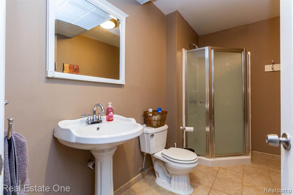 60608 S LYON Trail, South Lyon, MI 48178 — Photo 40