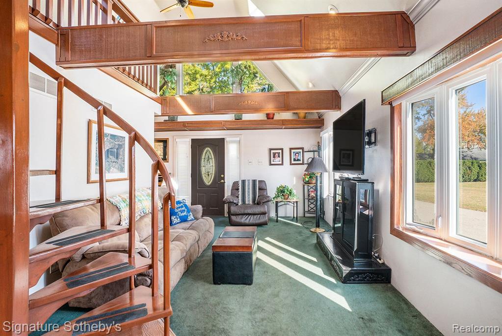 6143 MONROVIA Drive, Waterford, MI 48329 — Photo 3