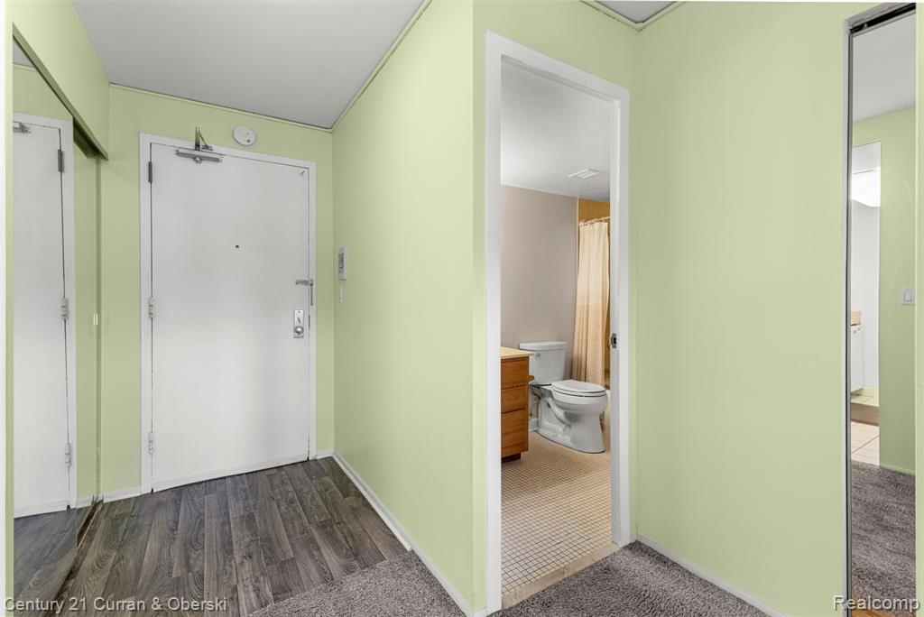 22700 Garrison Street, 404, Dearborn, MI 48124 — Photo 5