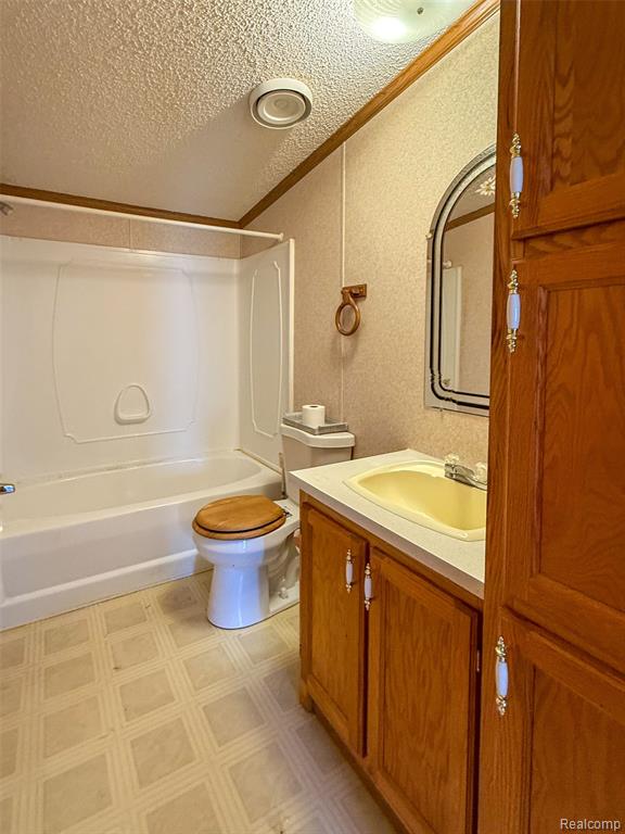 1898 Evergreen Lane, Ypsilanti, MI 48198 — Photo 20