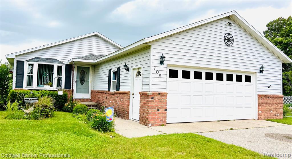 708 GREG Road, Petoskey, MI 49770 — front exterior