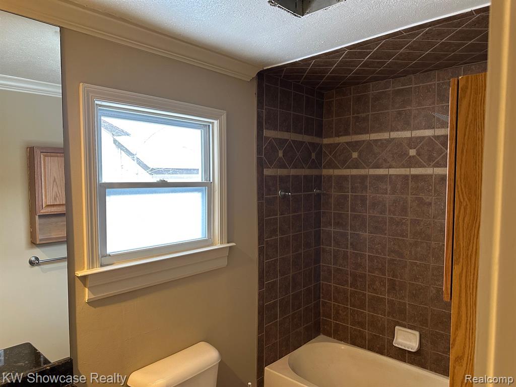64 DANFORTH Street, White Lake, MI — Photo 11