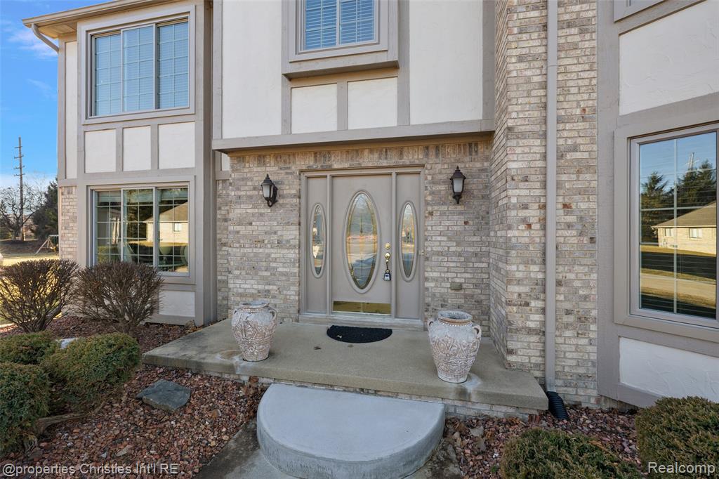43159 La Bouquet Court, Sterling Heights, MI 48314 — Photo 5