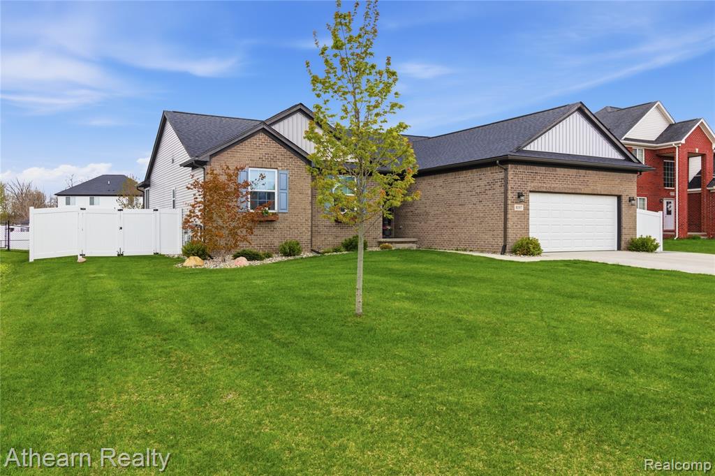 8197 Hidden Cove Court, Grand Blanc, MI 48439 — Photo 3