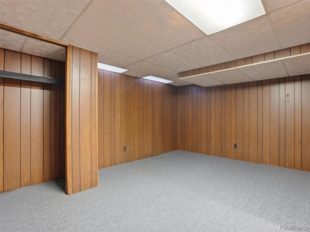 7697 Carrousel Boulevard, Westland, MI — Photo 41