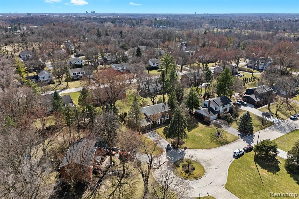 856 THORNTREE, Bloomfield Hills, MI 48304 — Photo 51