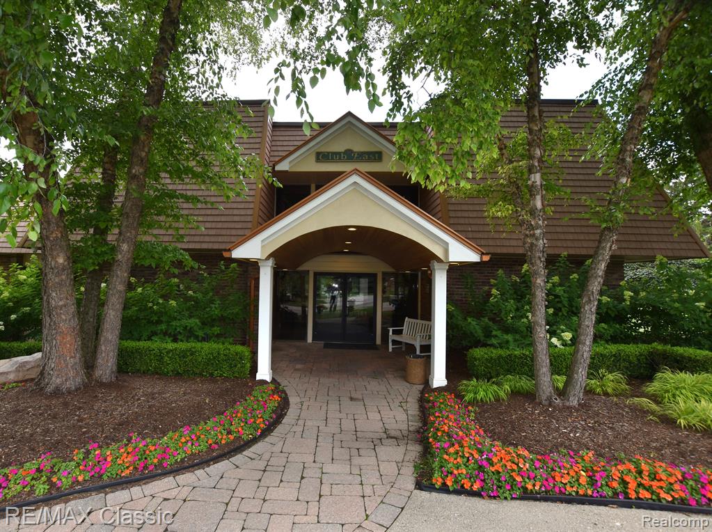1550 BRENTWOOD Drive, Troy, MI 48098 — Photo 5