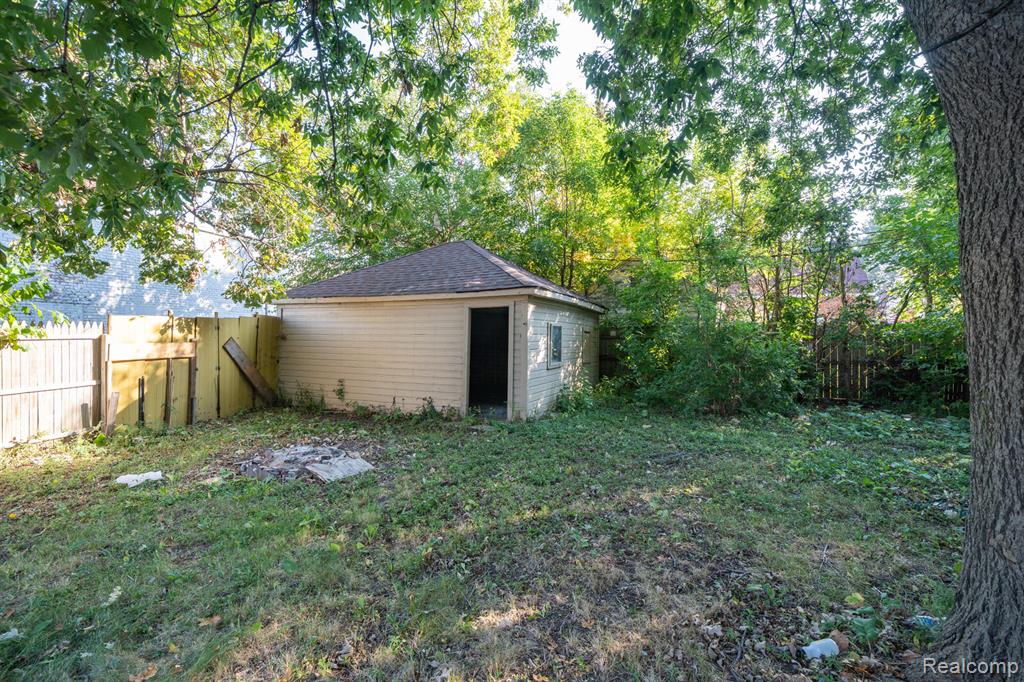 6230 Oldtown Street, Detroit, MI 48224 — Photo 15