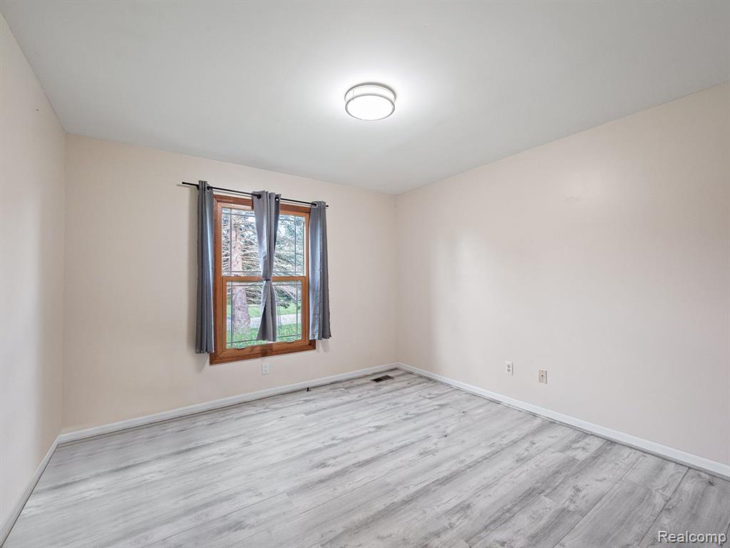 5270 Paula Crest, Commerce Twp, MI 48382 — Photo 15