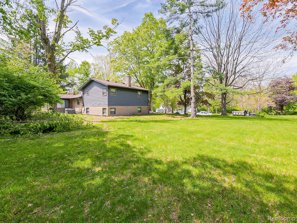 7580 Thornwood Street, Canton, MI 48187 — Photo 18