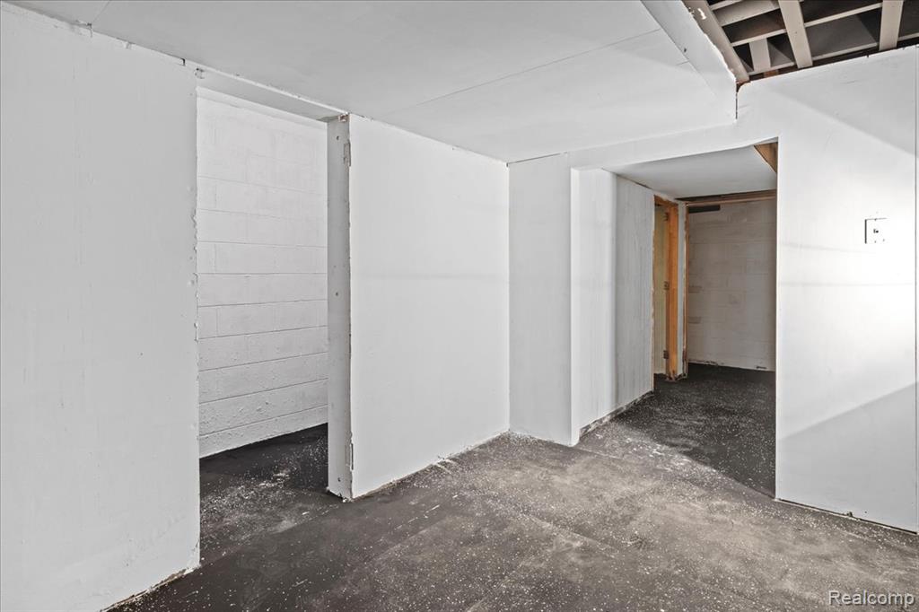 6891 Somerset Drive, Brighton, MI 48116 — Photo 19