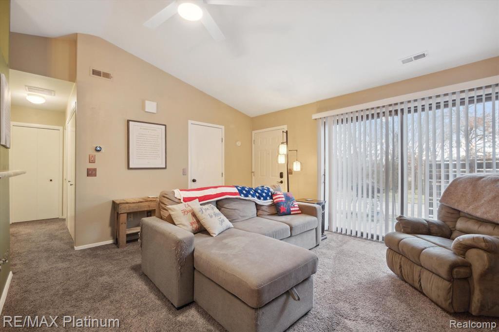 362 SPRING BROOKE Drive, Brighton, MI 48116 — Photo 2