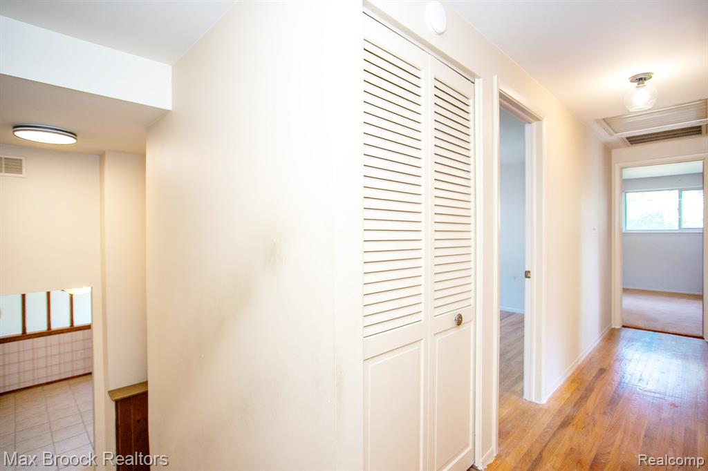 4298 Cherrywood Drive, Troy, MI 48098 — Photo 33