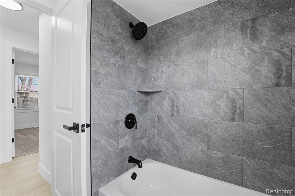 23509 Parklawn Street, Oak Park, MI 48237 — Photo 23