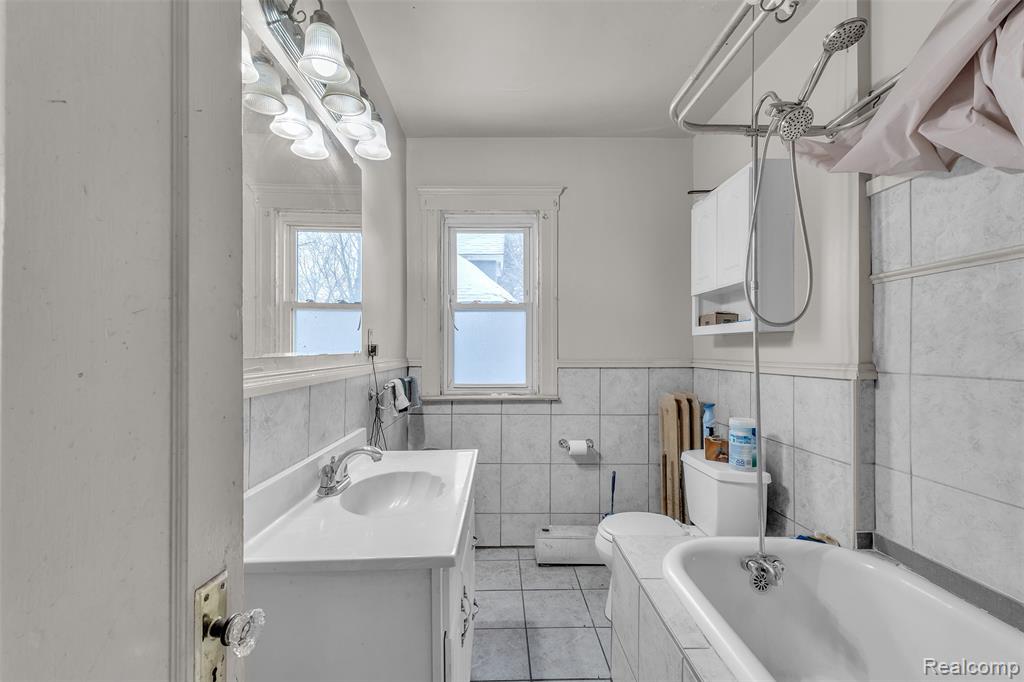 3521 Harding Street, Detroit, MI 48214 — Photo 28