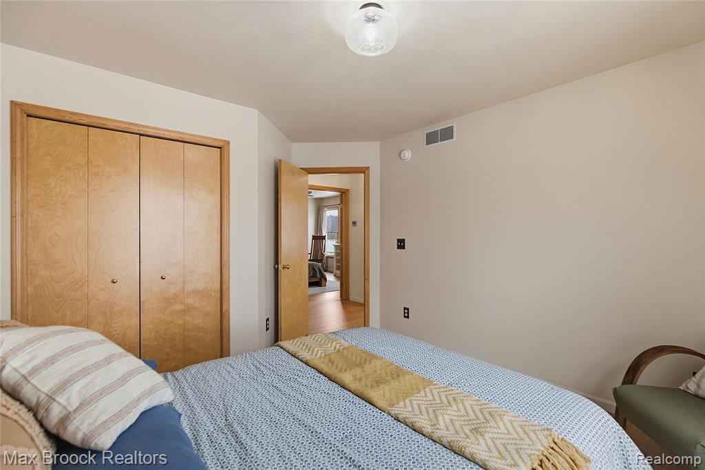 6145 Wildcat Road, MI 48032 — Photo 24
