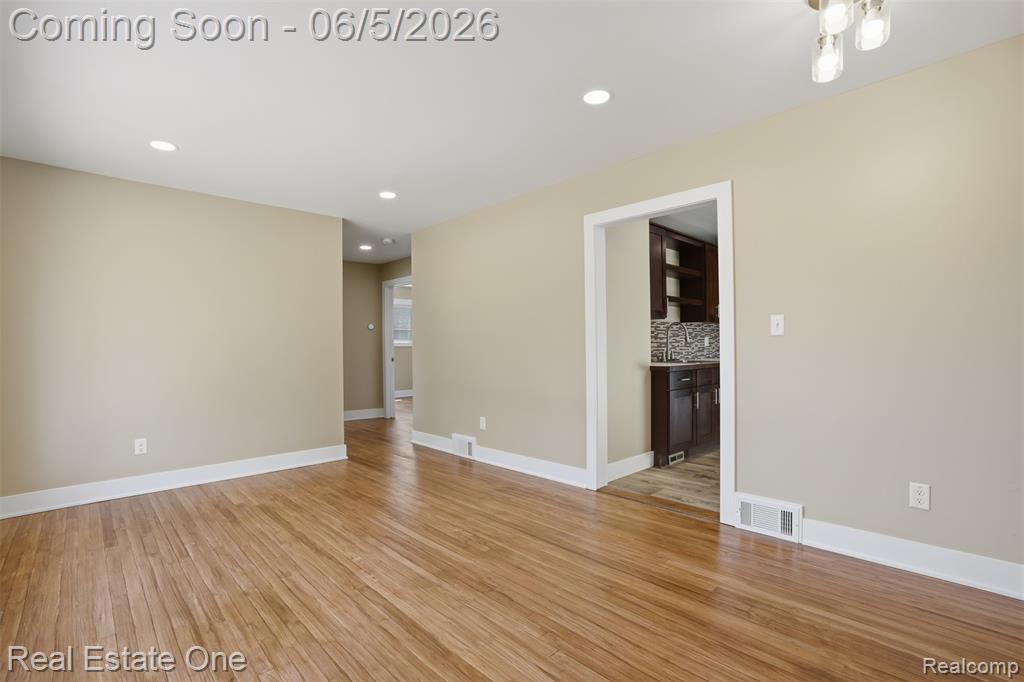 33441 Alta Street, Garden City, MI — Photo 4