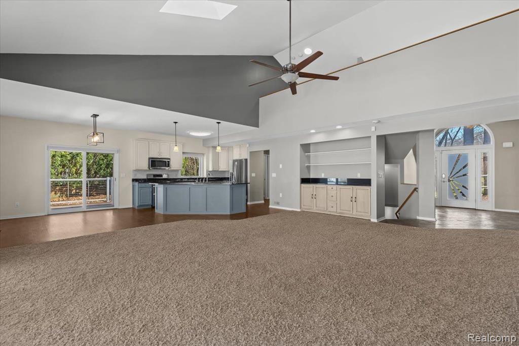3965 N VANSTONE Drive, Commerce Twp, MI 48382 — Photo 5