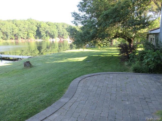 4870 LAKEVIEW Boulevard, Clarkston, MI 48348 — Photo 11