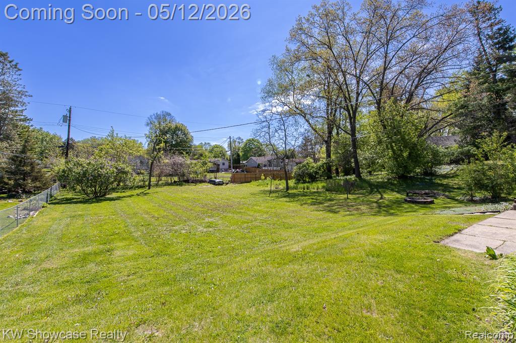 4344 Waterloo Street, Waterford, MI 48329 — Photo 27