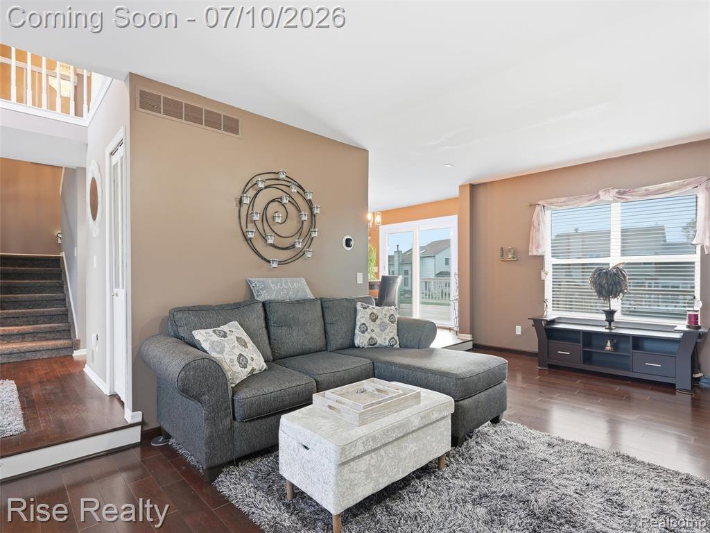 8324 Sherwood Drive, Grand Blanc, MI 48439 — Photo 4
