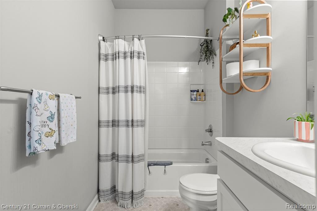 9781 Ridge Run Street, 70, Howell, MI 48855 — Photo 31