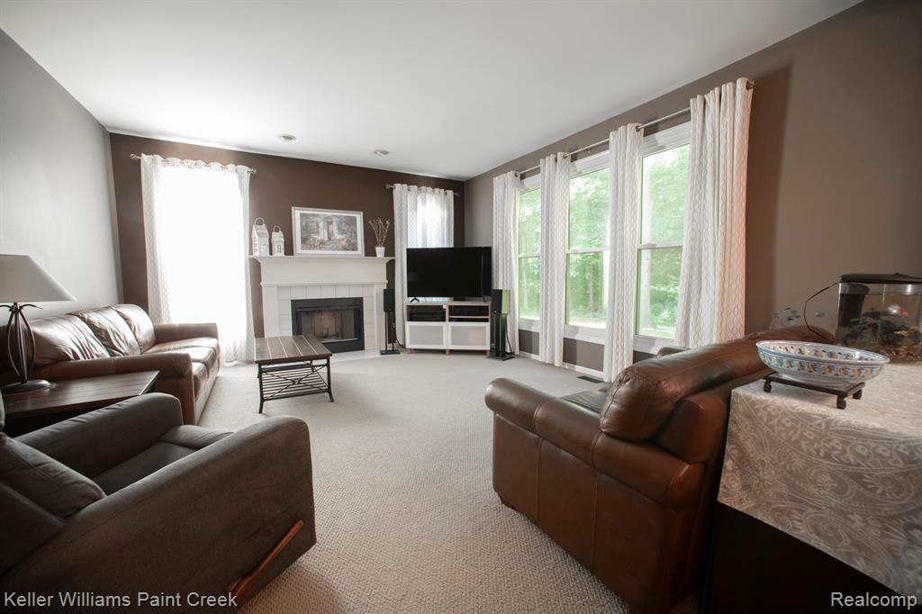 700 Woodfield Way, Rochester Hills, MI 48307 — Photo 12