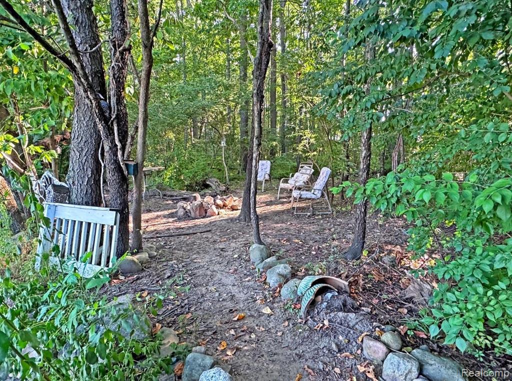 8489 Barkwood Circle, Fenton, MI 48430 — Photo 21