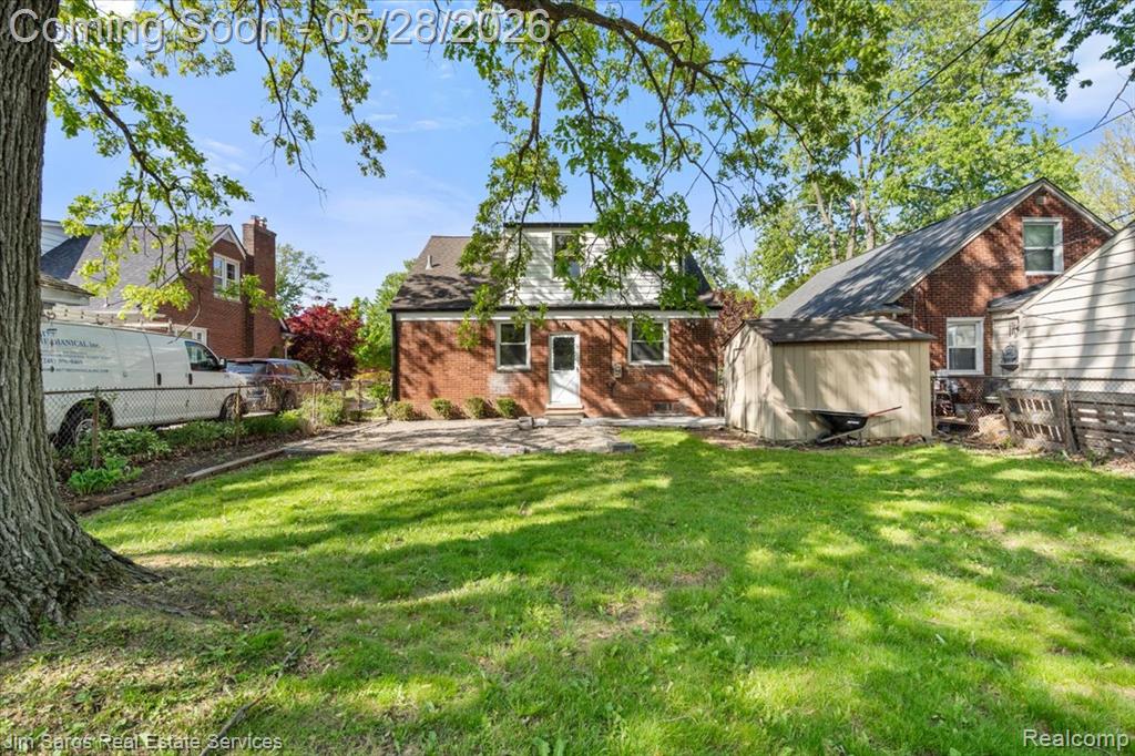 21252 Huntington Avenue, Harper Woods, MI 48225 — Photo 29